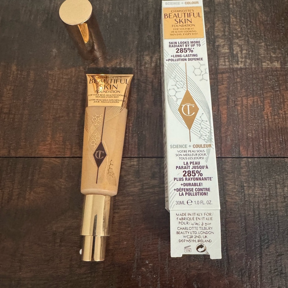 Charlotte Tilbury Beautiful Skin Foundation - 8 Warm